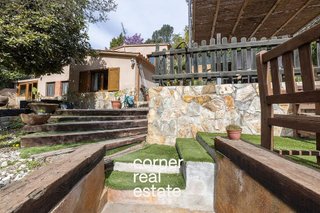 Chalet en venta en Molins de Rei