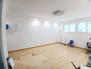 Piso en venta en Bellvitge en Hospitalet de Llobregat, L´