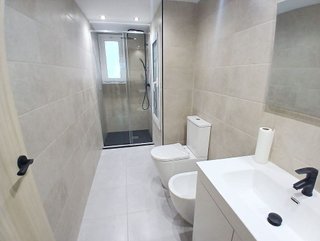 Piso en venta en Bellvitge en Hospitalet de Llobregat, L´
