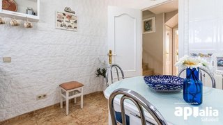 Casa adosada en venta en Les Arenes - La Grípia  Can Montllor en Terrassa