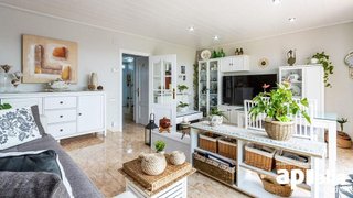 Casa adosada en venta en Les Arenes - La Grípia  Can Montllor en Terrassa