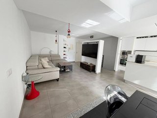 Piso en venta en San Luis en Almería