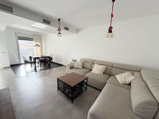 Piso en venta en San Luis en Almería