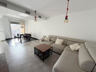 Piso en venta en San Luis en Almería