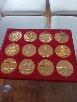 Medallas Cdad Europea Baño Oro 24k