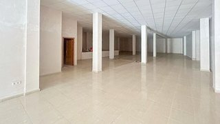 Local comercial en venta en Las Bayas en Elche