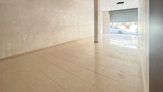 Local comercial en venta en Las Bayas en Elche