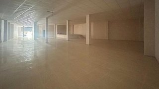 Local comercial en venta en Las Bayas en Elche