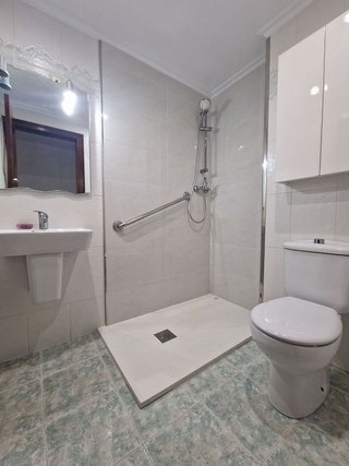 Piso en venta en Piñeiros- Freixeiro en Narón