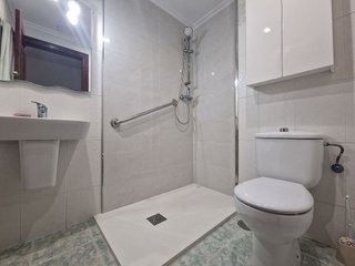 Piso en venta en Piñeiros- Freixeiro en Narón