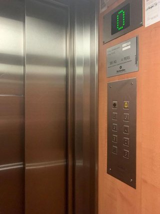 Piso en venta en Los Remedios en Sevilla