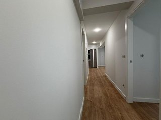 Piso en venta en Cuatro Caminos - Plaza de la Cubela en Coruña (A)