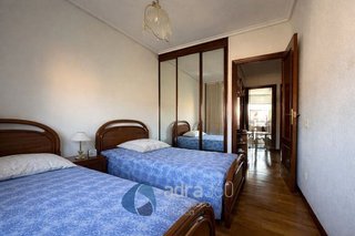Piso en venta en Portillejo - Valdegastea en Logroño