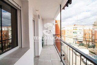 Piso en venta en Ambroz en Madrid