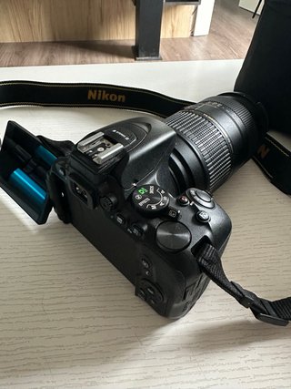 Cámara Nikon D5600 + Accesorios