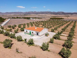 Chalet en venta en Yecla