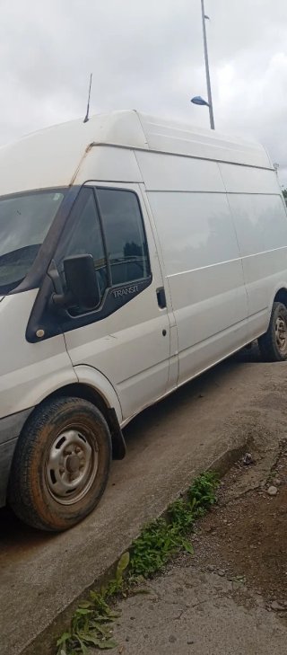 Furgoneta Ford transit
