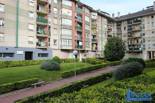 Local comercial en venta en Peñacastillo - Nueva Montaña en Santander