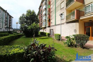 Local comercial en venta en Peñacastillo - Nueva Montaña en Santander