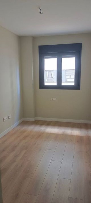 Piso en venta en Colores - Entreparques en Sevilla