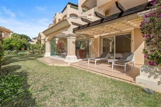 Piso en venta en Elviria en Marbella