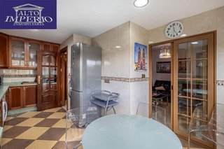 Piso en venta en Pajaritos - Plaza de Toros en Granada