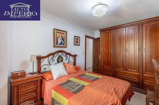 Piso en venta en Pajaritos - Plaza de Toros en Granada