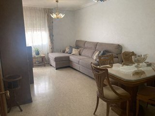 Piso en venta en San Luis en Almería