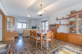 Chalet en venta en Riba-roja de Túria