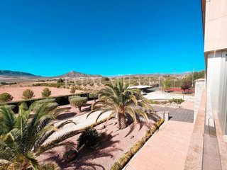 Chalet en venta en Yecla