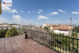 Chalet en venta en Ogíjares