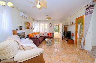 Casa adosada en venta en Campos de Golf - Villa Martin - Los Dolses en Orihuela