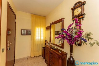 Casa adosada en venta en La Roureda en Viladecans