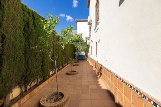 Chalet en venta en Zubia (La)