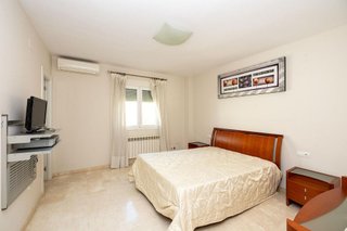 Chalet en venta en Zubia (La)