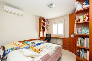 Chalet en venta en Zubia (La)