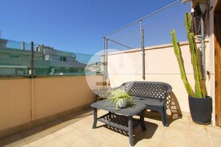 Piso en venta en El Castell-Poble Vell en Castelldefels
