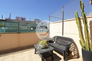 Piso en venta en El Castell-Poble Vell en Castelldefels