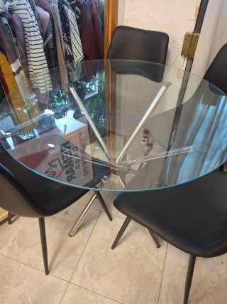Mesa de comedor redonda cristal y metal