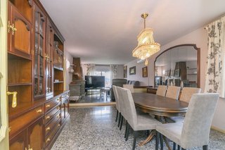 Chalet en venta en Sant Vicenç dels Horts