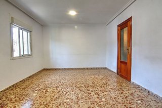 Piso en venta en Virgen del Remedio en Alicante