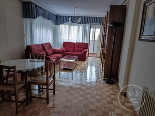 Piso en venta en Universidad en Ávila