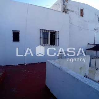Chalet en venta en La Granja-La Colina-Los Pastores en Algeciras