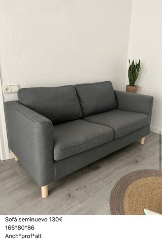 Sofá 2 plazas gris seminuevo