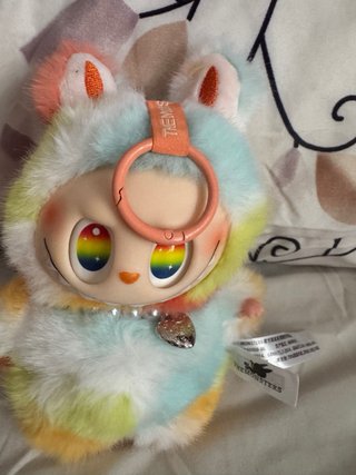 Peluche Labubu Arcoíris
