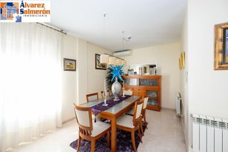 Chalet en venta en Zubia (La)