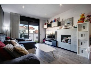 Piso en venta en Els Canyars en Castelldefels