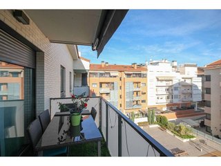 Piso en venta en Els Canyars en Castelldefels