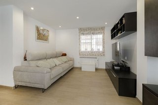Casa adosada en venta en Zubia (La)