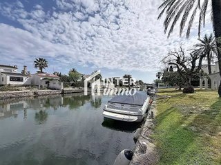 Piso en venta en Empuriabrava en Castelló d´Empúries